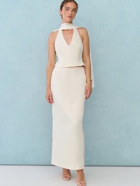 Few Moda NWT Ivory Satin Halter Jade Skirt Set